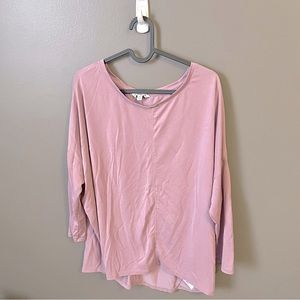 BOGO FREE!! Ophelia roe womens long sleeve top